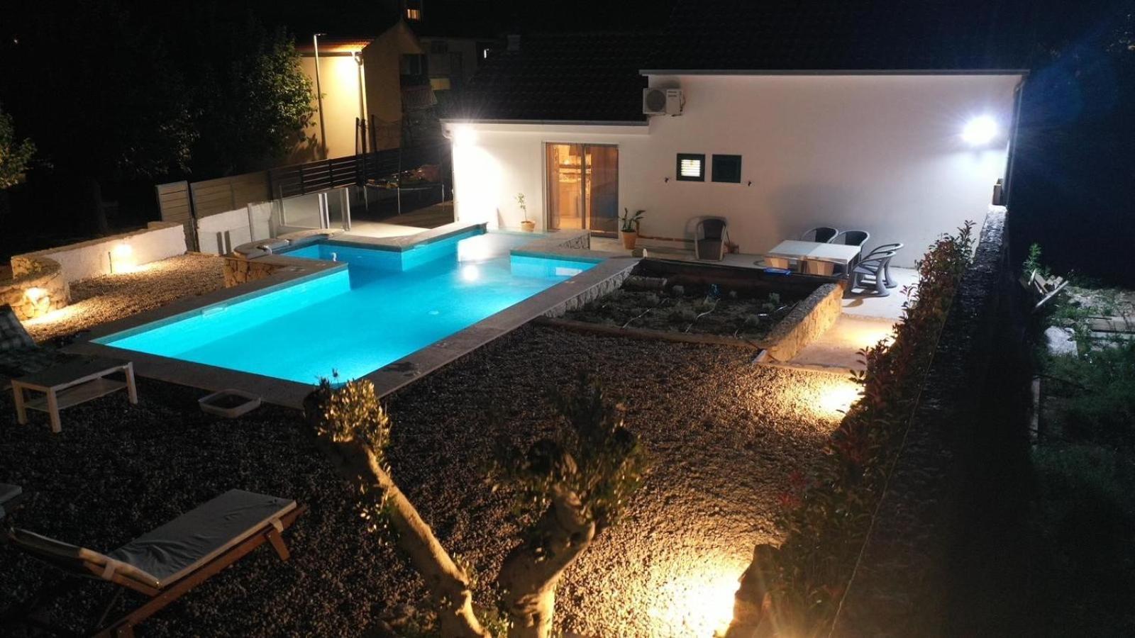 Lavanda New! Heated Pool Nyaraló